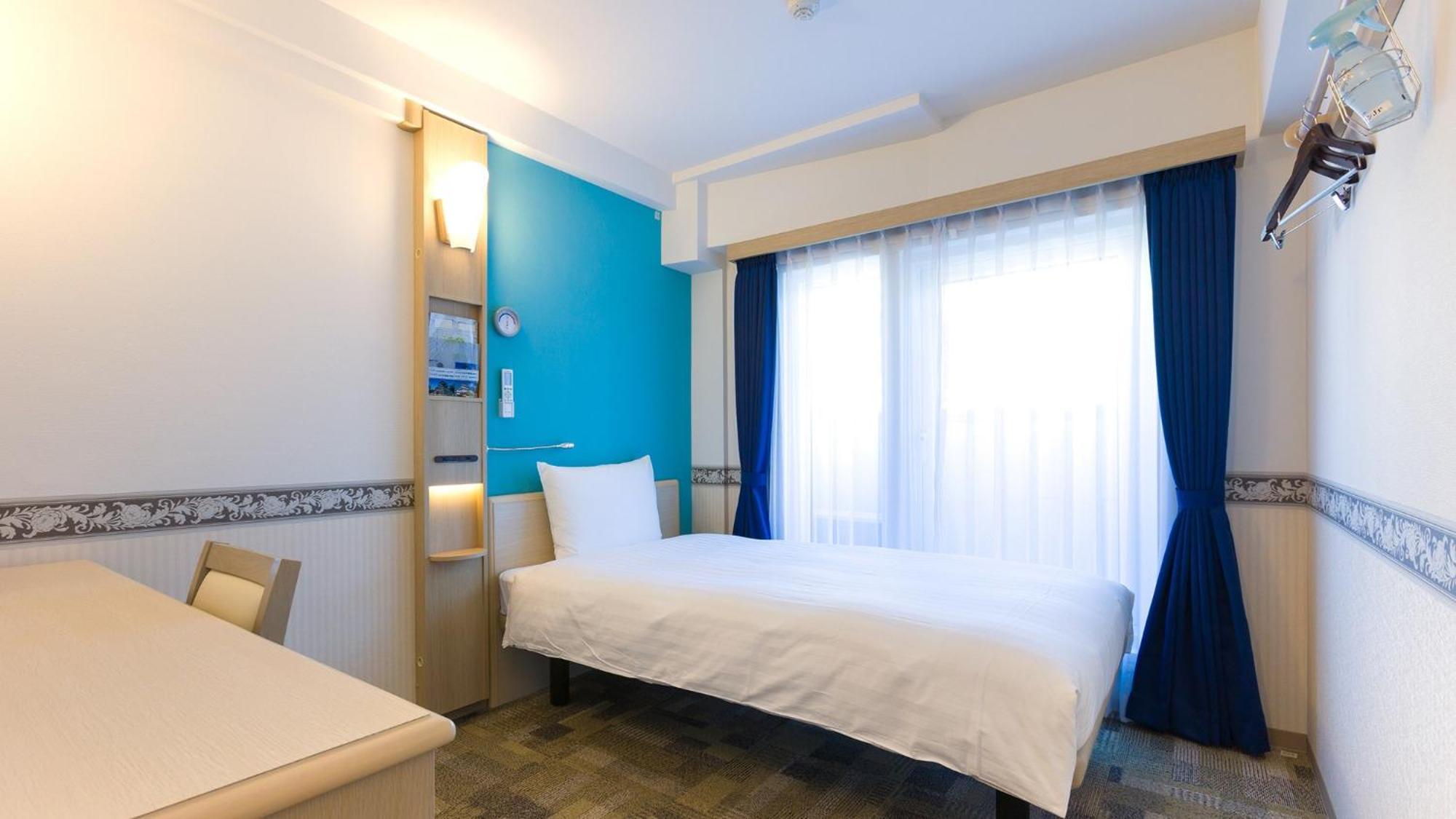 Toyoko Inn Saitama Misato Ekimae Eksteriør billede