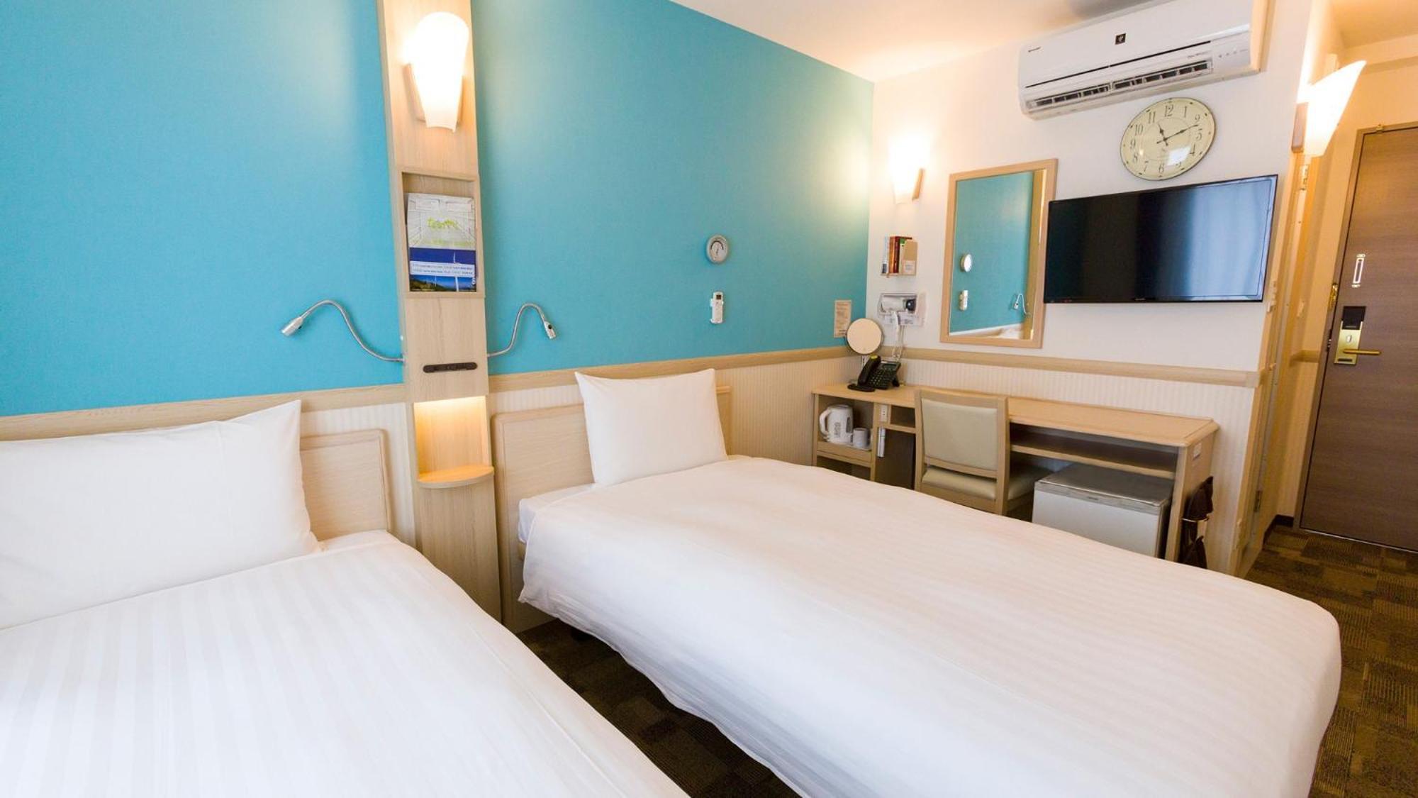 Toyoko Inn Saitama Misato Ekimae Værelse billede