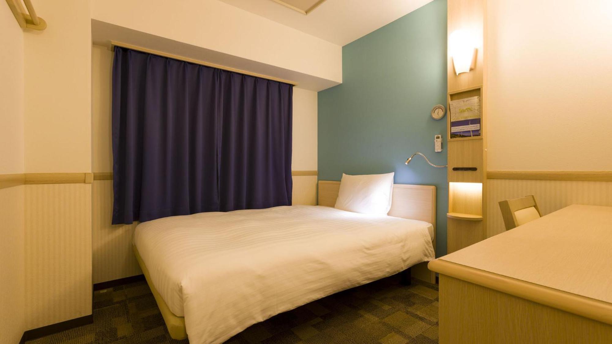 Toyoko Inn Saitama Misato Ekimae Værelse billede