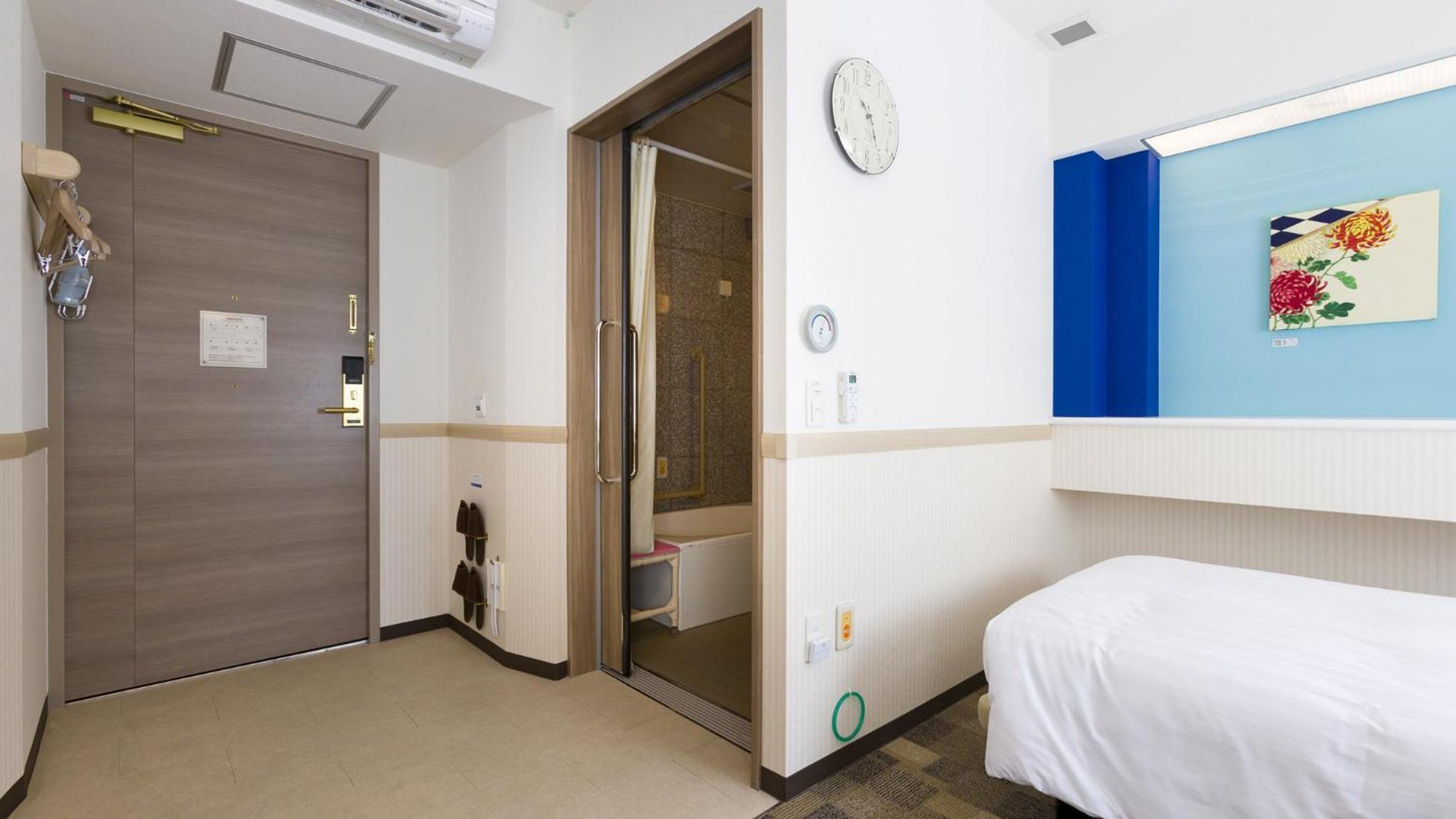 Toyoko Inn Saitama Misato Ekimae Værelse billede